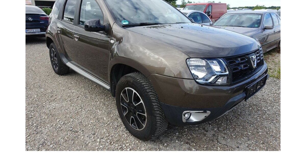 Dacia Duster Black Shadow 4x2 Navi Kamera Sitzheizung 90.400 km 8.950 &euro; Neumarkt/OPf 92318