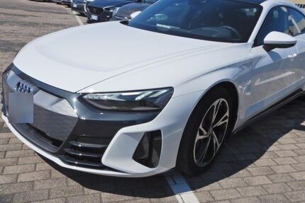 Audi e-tron GT 34.300 km 48.840 € Wackersdorf 92442