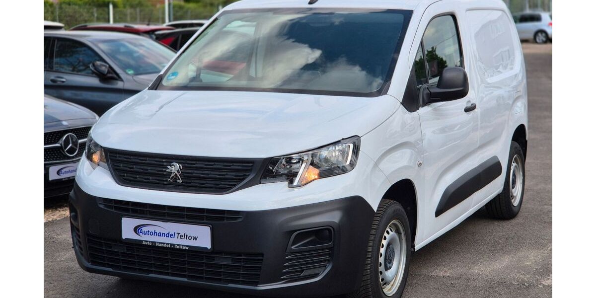 Peugeot Partner 27.000 km 14.950 &euro; Teltow 14513