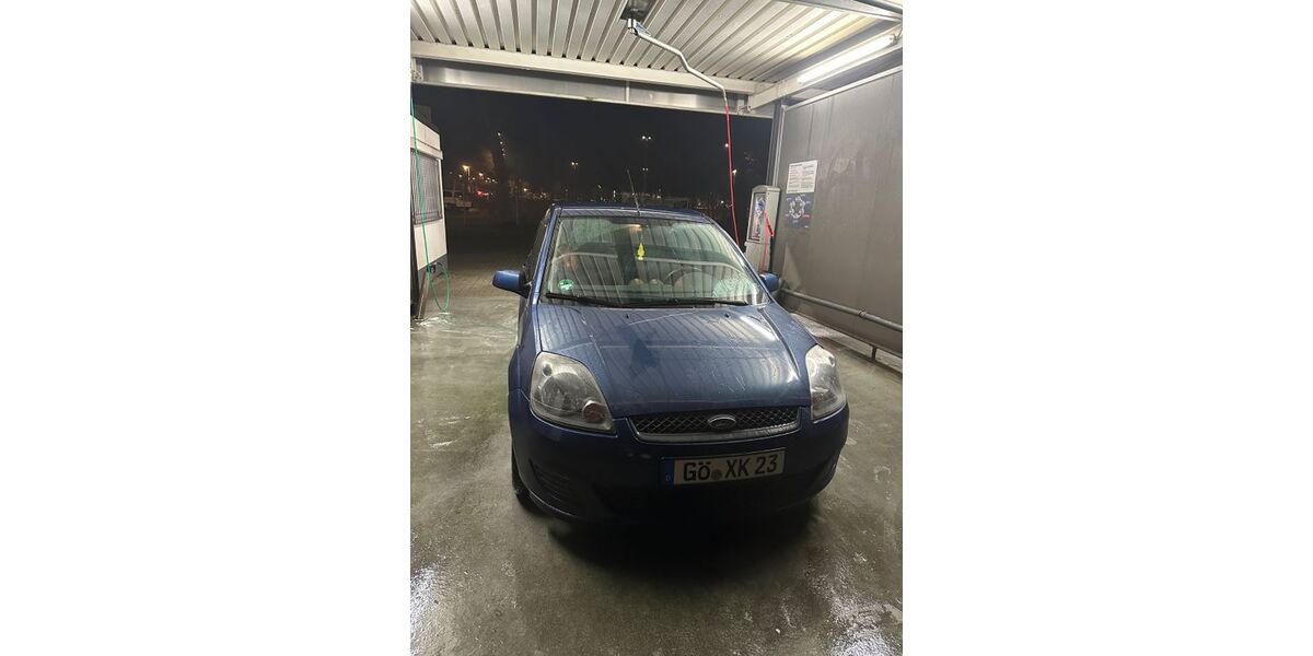Ford Fiesta 130.000 km 2.200 &euro; Göttingen 37081