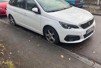 Peugeot 308 270.000 km 3.990 € München 82024