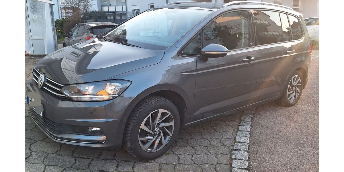 VW Touran 111.965 km 15.900 &euro; Eislingen 73054