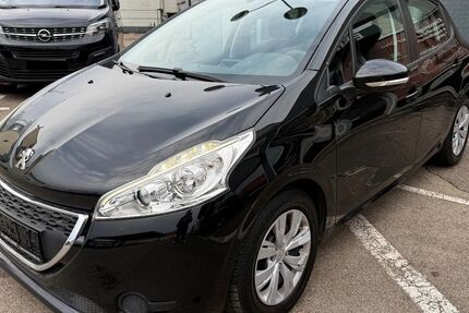 Peugeot 208 39.000 km 7.550 &euro; Münchingen 70825