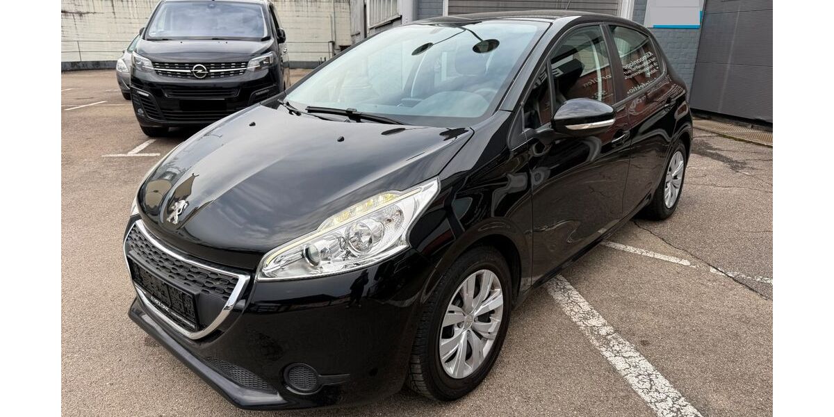 Peugeot 208 39.000 km 7.550 &euro; Münchingen 70825