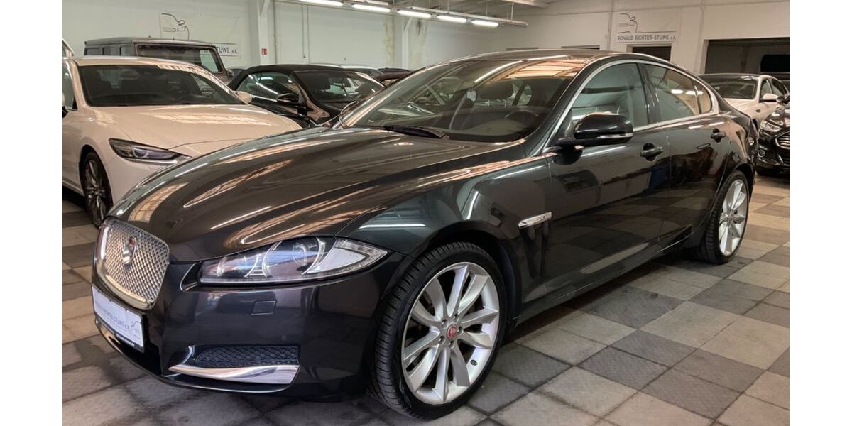 Jaguar XF 125.265 km 13.950 &euro; Hamburg 22087