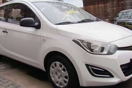 Hyundai i20 165.000 km 1.999 &euro; Remptendorf 07368