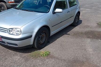 VW Golf 175.000 km 1.350 &euro; Lübben 15907