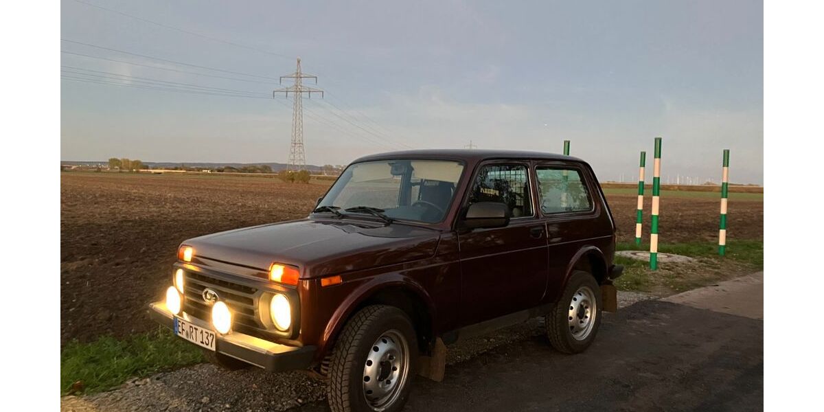 Lada Niva 29.000 km 14.800 &euro; Sömmerda 99610