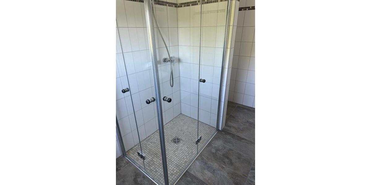 Etagenwohnung Braunfels - 4 Zimmer, 96 m&sup2;, 660&euro; | Angebot:25379340