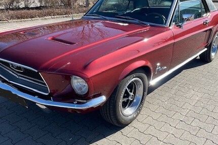 Ford Mustang 63.000 km 46.000 € München 80993