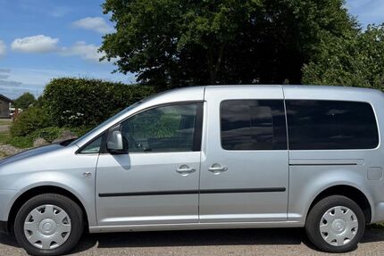 VW Caddy 263.211 km 8.999 &euro; Dätgen 24589