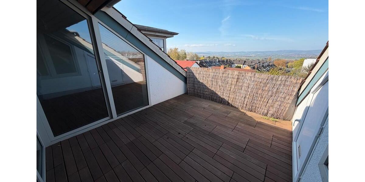 Dachgeschoßwohnung Göttingen Oststadt - 2.5 Zimmer, 74 m&sup2;, 1.140&euro; | Angebot:26357086