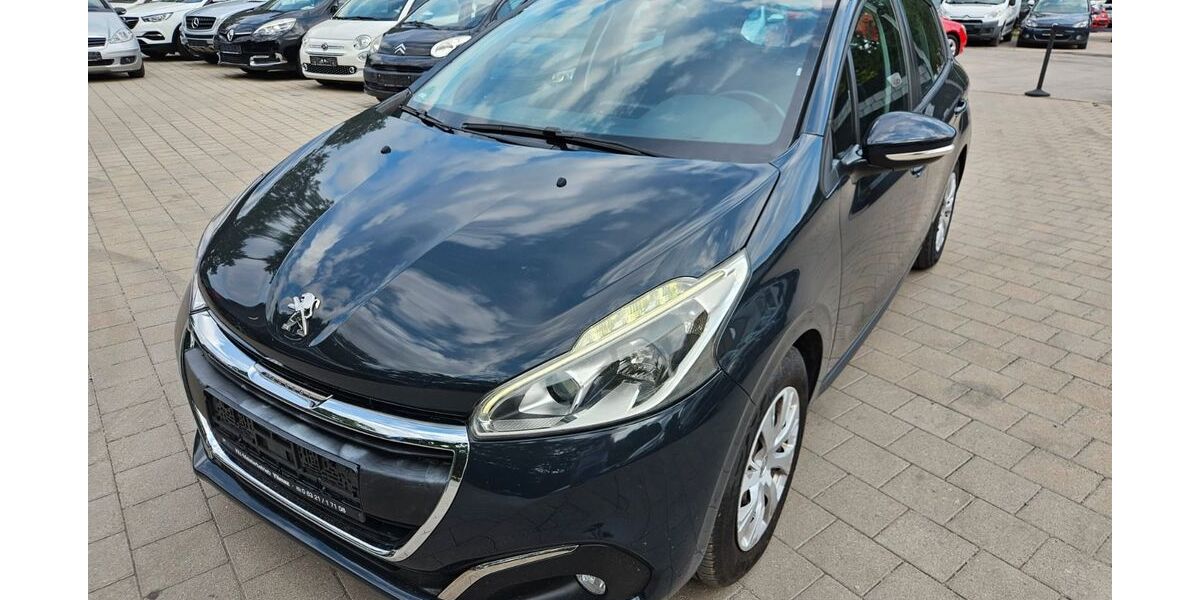 Peugeot 208 80.716 km 4.950 &euro; Lachen-Speyerdorf 67435
