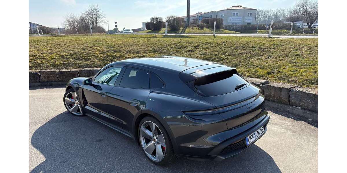 Porsche Taycan 83.049 km 61.900 &euro; Bergtshofen 91605