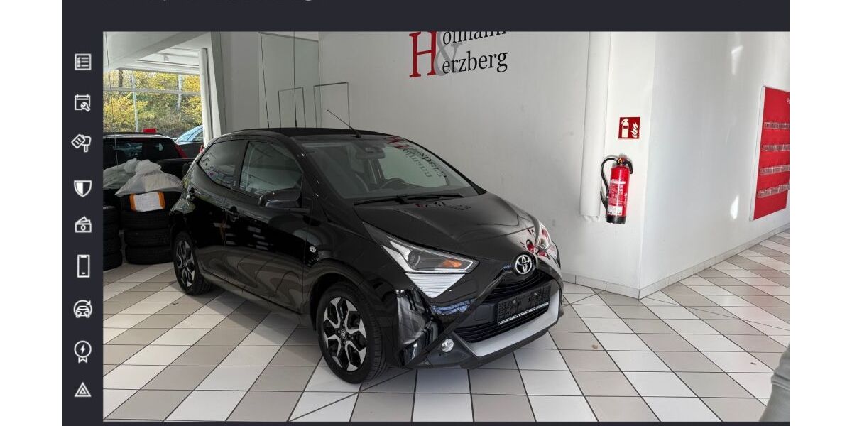 Toyota Aygo (X) 49.270 km 11.990 &euro; Siegburg 53721