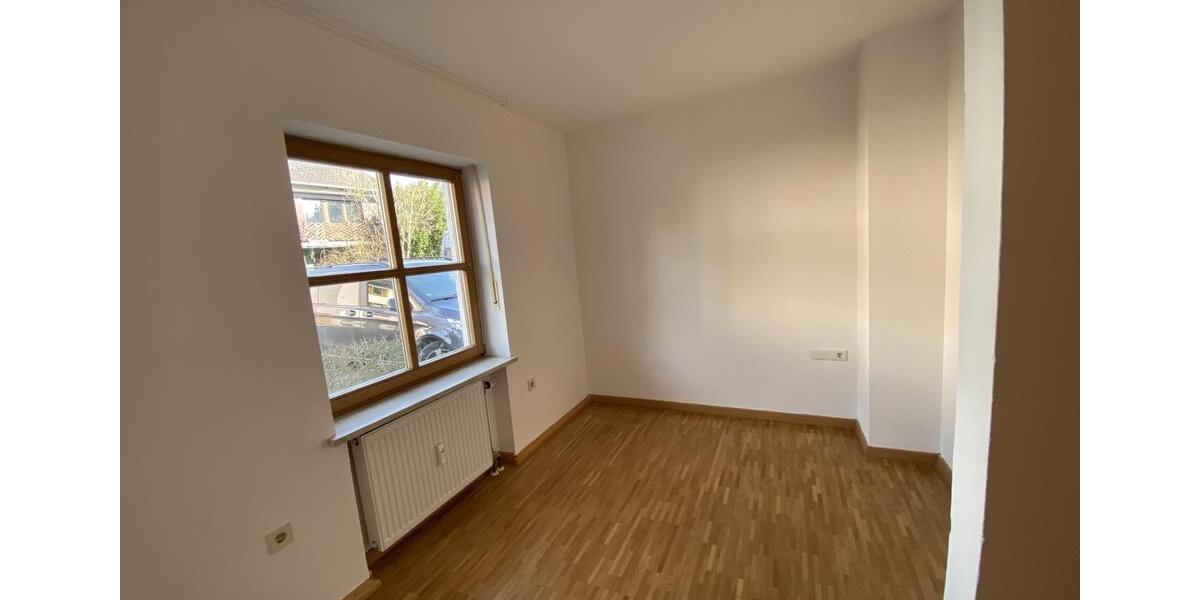Terrassenwohnung Neufahrn bei Freising Mintraching-Grüneck - 3 Zimmer, 98 m&sup2;, 1.820&euro; | Angebot:25969361