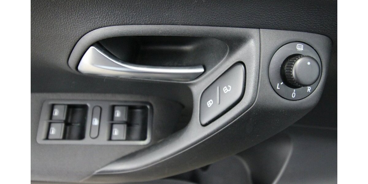 VW Polo V 1.2 Life CLIMATRONIC+SITZHEIZUNG+TEMPOMAT 79.656 km 7.900 &euro; Hagenow 19230