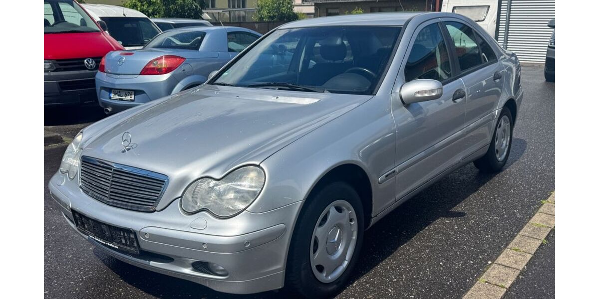 Mercedes-Benz C 180 130.000 km 2.250 &euro; Uder 37318