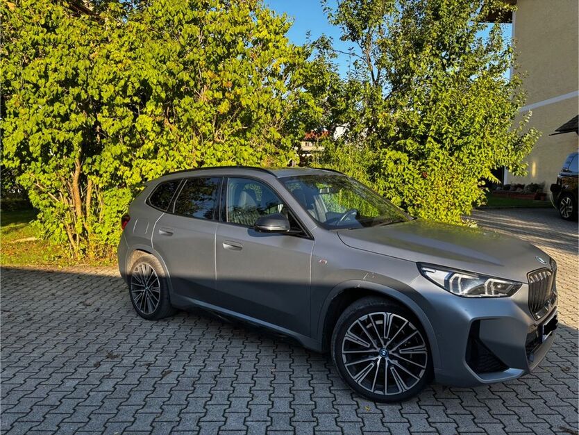 BMW iX1 61.000 km 46.500 € Hausham 83734