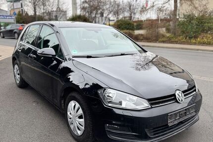 VW Golf 221.845 km 5.700 &euro; Göttingen 37075