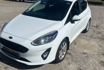 Ford Fiesta 13.895 km 15.490 &euro; Barsbüttel 22885