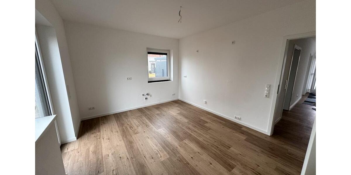 Doppelhaushälfte Wittenberge - 3 Zimmer, 93 m&sup2;, 1.200&euro; | Angebot:25947889
