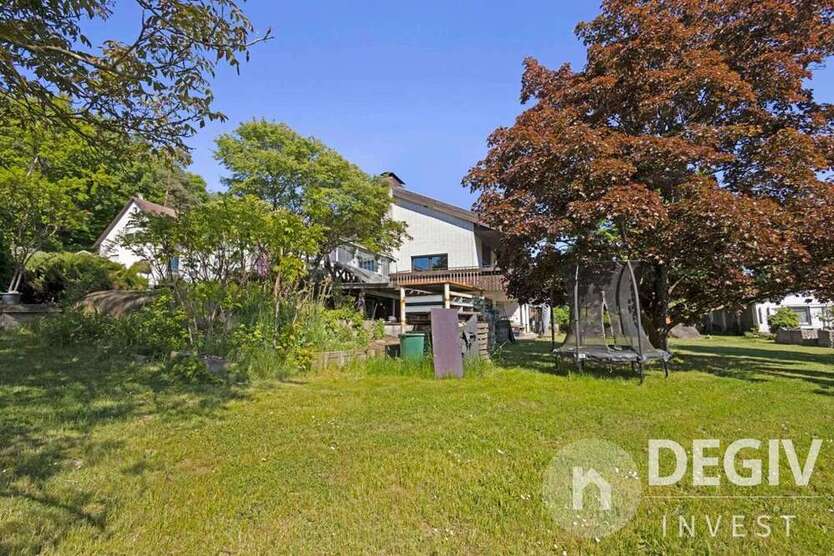 Haus zum Kaufen in Leuchtenberg ot Mitteldorf 340.000 € 360 m²
