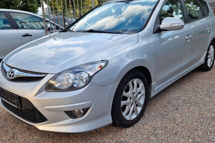 Hyundai i30 106.300 km 4.490 &euro; Mannheim 68199