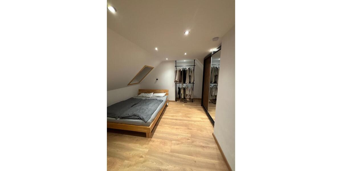 Dachgeschosswohnung 2 zimmer