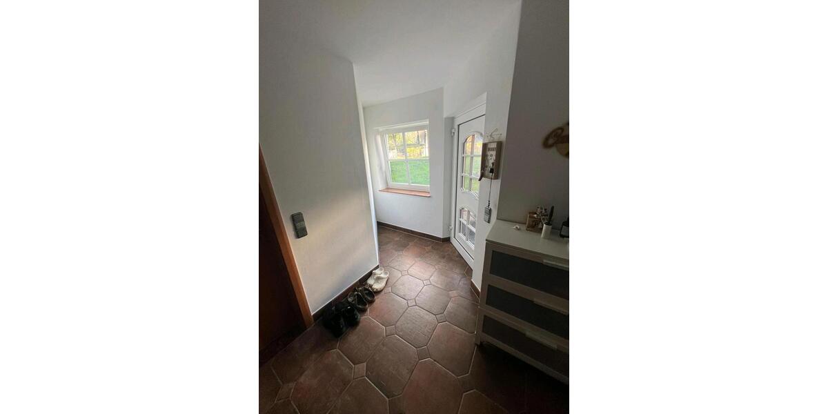 Etagenwohnung Weyerbusch - 3 Zimmer, 80 m&sup2;, 950&euro; | Angebot:26698642