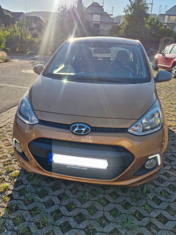 i10