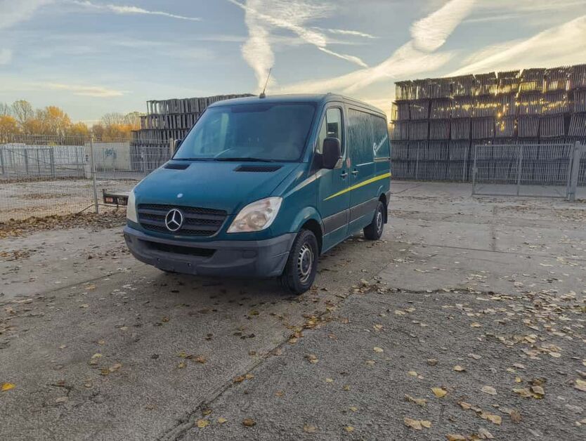 Mercedes-Benz Sprinter 248.211 km 7.500 € Berlin 13089