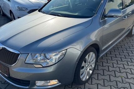 Skoda Superb 83.389 km 13.990 &euro; Butzbach 35510