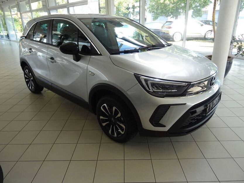 Crossland (X)