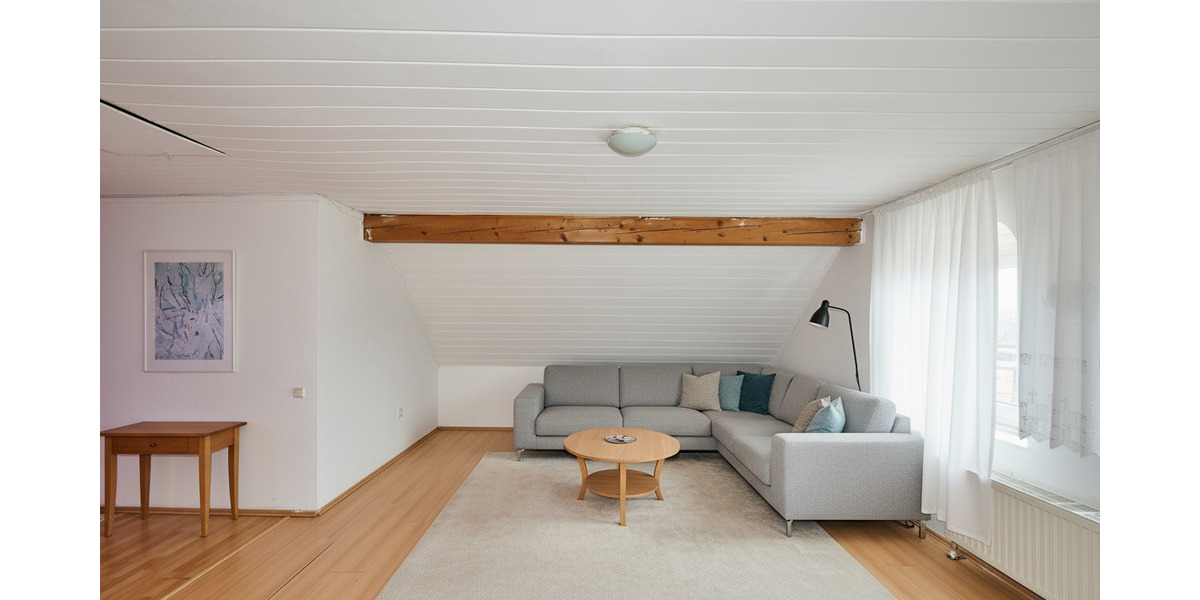 Projekt mit Zukunft: Renovierungsbedürftiges Wohnhaus mit ca. 222 m² Wohnfläche und Garten 6 zimmer