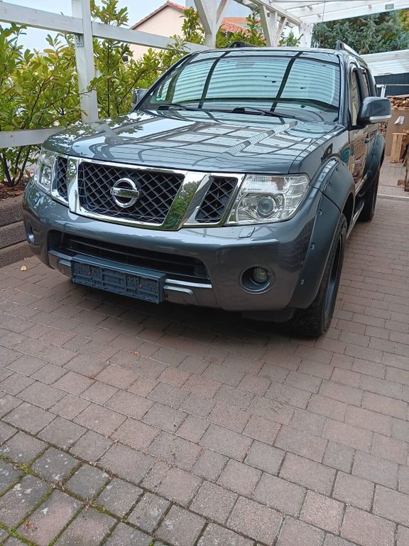 Nissan Pathfinder 274.334 km 9.300 € Wetter 35083