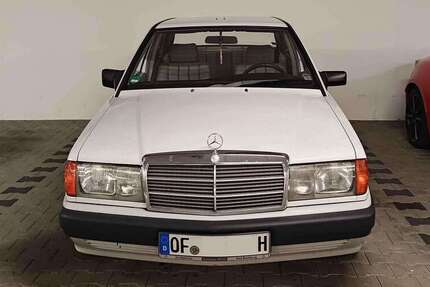 Mercedes-Benz 190 278.683 km 2.200 € Heusenstamm 63150