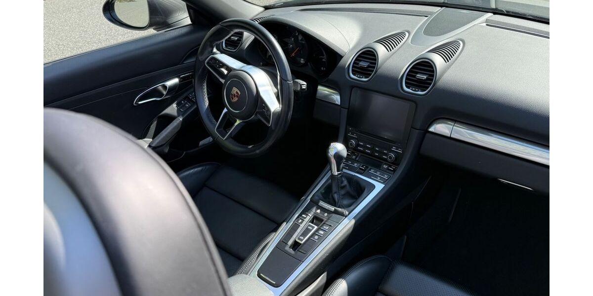Porsche Boxster 36.500 km 54.500 &euro; Oldenburg 26135