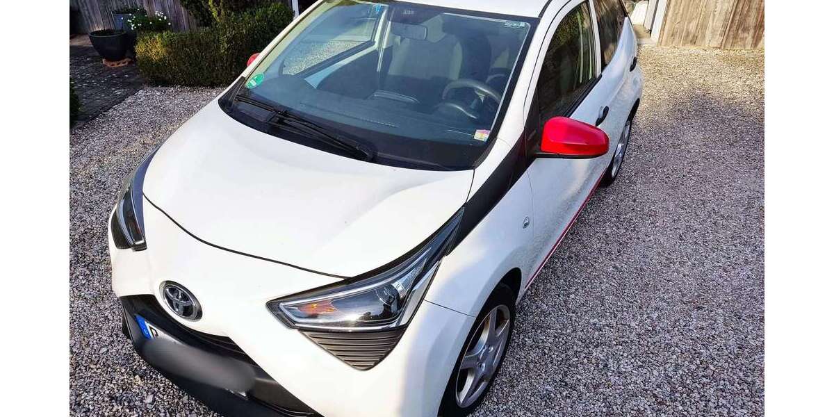 Toyota Aygo 63.000 km 8.500 &euro; Burglengenfeld, St 93133