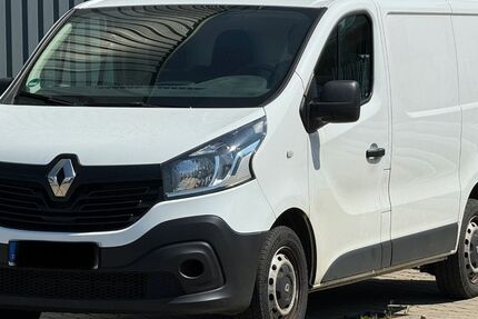 Renault Trafic 208.000 km 7.399 € Hamburg 20539