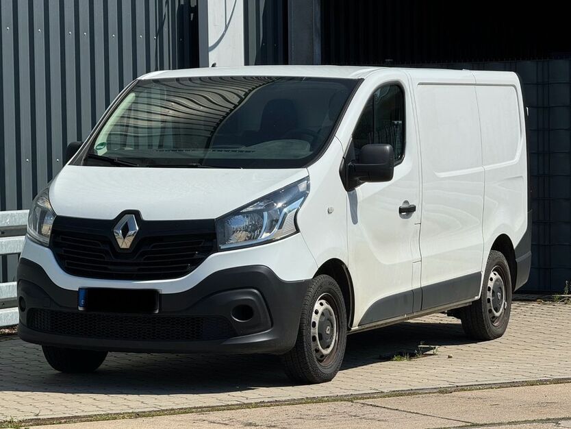 Renault Trafic 208.000 km 7.399 € Hamburg 20539