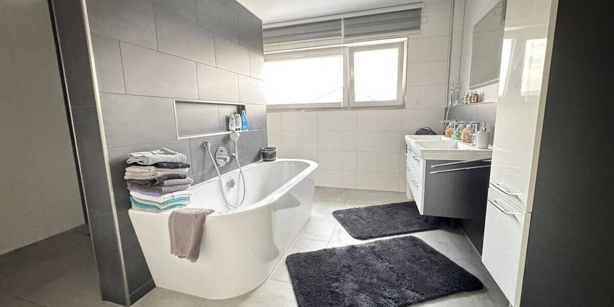 Einfamilienhaus Wassertrüdingen - 5 Zimmer, 196 m&sup2;, 679.000&euro; | Angebot:25669191