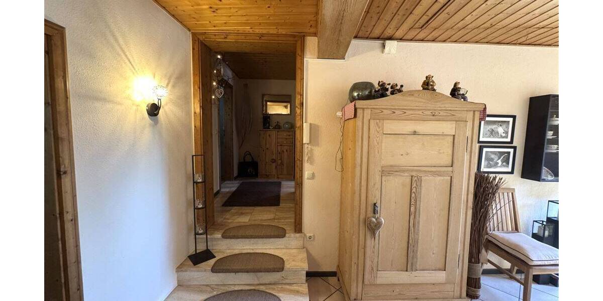 Mehrfamilienhaus, Wohnhaus Leutershausen - 8 Zimmer, 205 m&sup2;, 429.000&euro; | Angebot:26417545