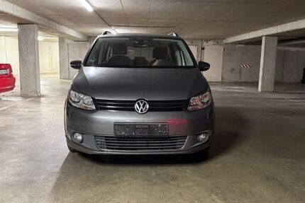 VW Touran 199.000 km 5.899 &euro; WEINHEIM 69469