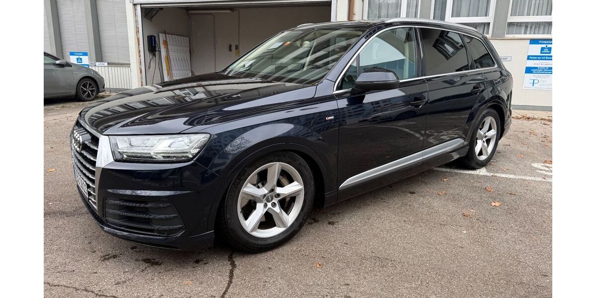 Audi Q7 149.111 km 27.500 € München 80636