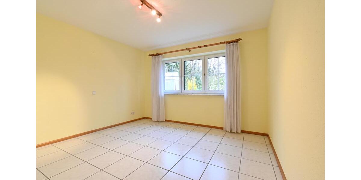 Maisonettenwohnung Emmendingen - 6.5 Zimmer, 224 m&sup2;, 2.480&euro; | Angebot:26066448