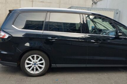 Ford Galaxy 208.000 km 10.900 &euro; Berlin 10969