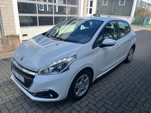 Peugeot 208 90.860 km 7.280 &euro; Hameln 31785