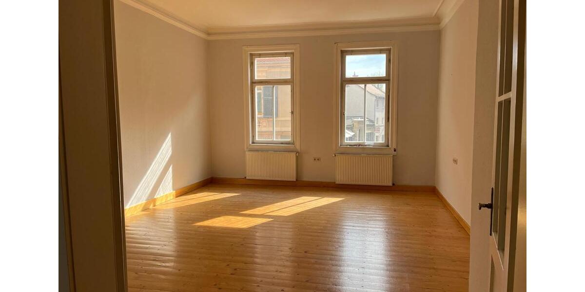 Etagenwohnung Weimar - 3 Zimmer, 120 m&sup2;, 950&euro; | Angebot:26413444