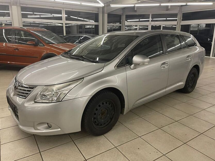 Toyota Avensis 222.600 km 4.799 € Siehdichum OT Pohlitz 15890